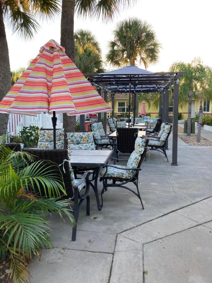 Bella Sirena Inn St. Pete Beach Exterior photo